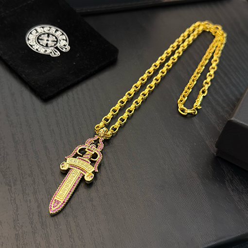 クロムハーツ クロムハーツ ピンクダイヤモンドの剣ペンダント付きゴールドレターネックレス