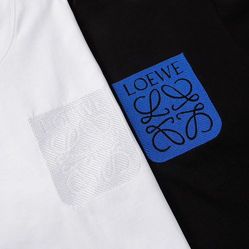 ロエベ LOEWE フロントポケットに刺繍ロゴが入った半袖Tシャツ