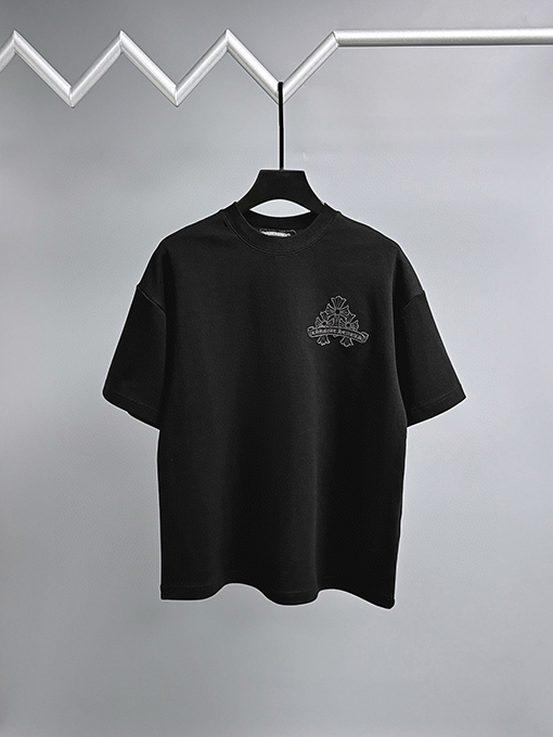 クロムハーツ 胸の後ろに重なりう刺繍がされた半袖Tシャツ