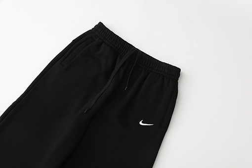 シュプリームコピー X ナイキ  WEEK4 Sweatpant コラボレーションシリーズ 刺繍ロゴ カンガルーポケットパンツ