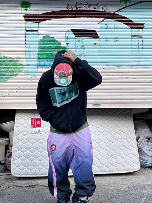 シュプリームコピー WEEK8 Gradient Track Jacket コラボレーション グラデーションデザイン 刺繍ロゴ カジュアルパンツ