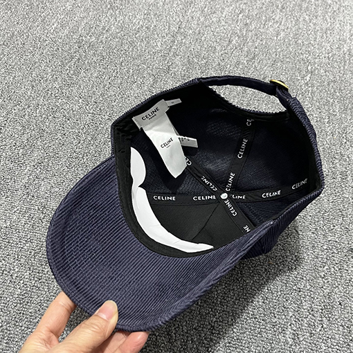 セリーヌ コーデュロイのベースボールキャップ