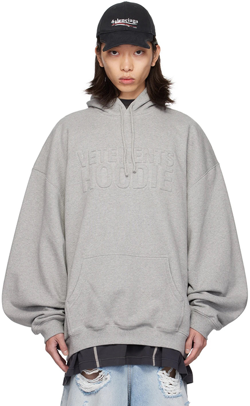 ヴェトモンコピー VETEMENTS 胸に文字がったアイロンげのフード付きスウェットシャツ