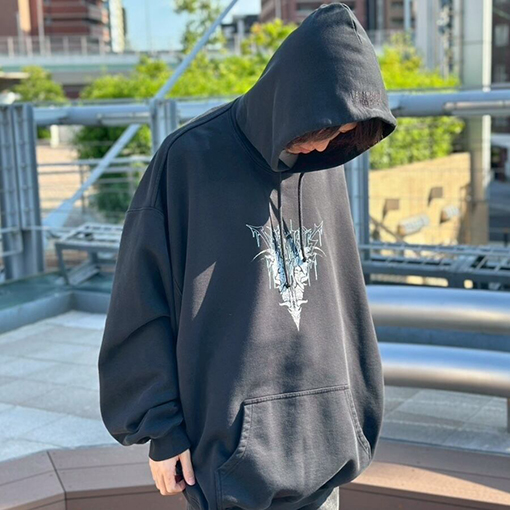 ヴェトモン フロントとバックパネルナノプリントのゆったりとしたフード付きスウェットシャツ