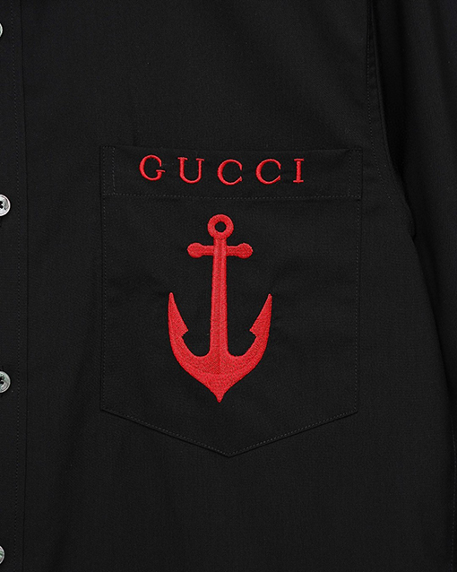 グッチ Gucci 胸元にアンカーロゴの刺繍がされたクラシックな長袖シャツ