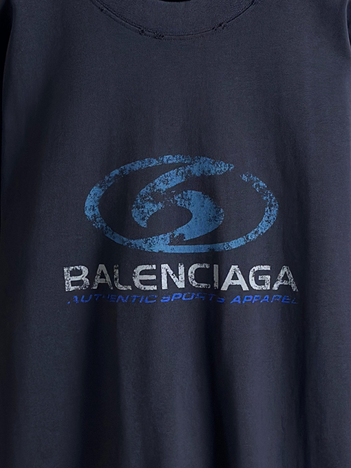 バレンシアガ Balenciaga サーフロゴのぼかしプリントクルーネックスウェットシャツ