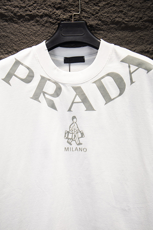 プラダスーパーコピー PRADA 新作フロックプリント半袖Tシャツ