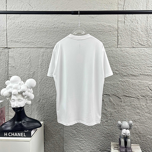 グッチ 胸元にダブルGのグッチロゴプリント馬年柄の半袖Tシャツ