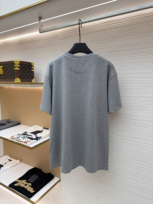 ルイヴィトンスーパーコピー SKI スキースタイルのラウンドネック半袖Tシャツ