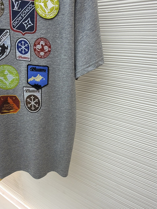 ルイヴィトンスーパーコピー SKI スキースタイルのラウンドネック半袖Tシャツ