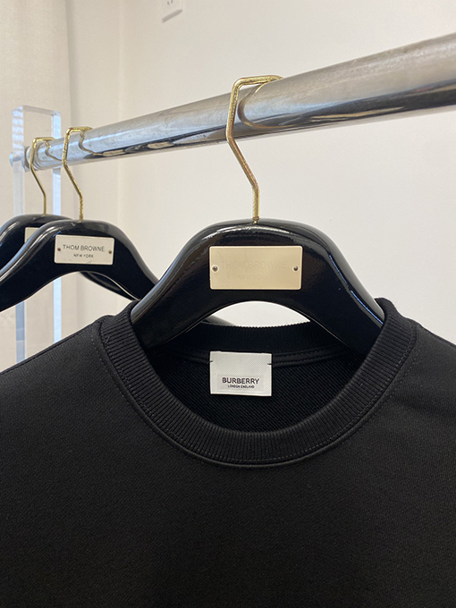 バーバリー BURBERRY 胸にプレミアムプリントのレターロゴが入ったクルーネックスウェットシャツ