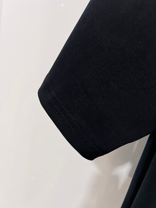 バーバリー BURBERRY クラシックな刺繍りウォーホースロゴクルーネック半袖Tシャツ