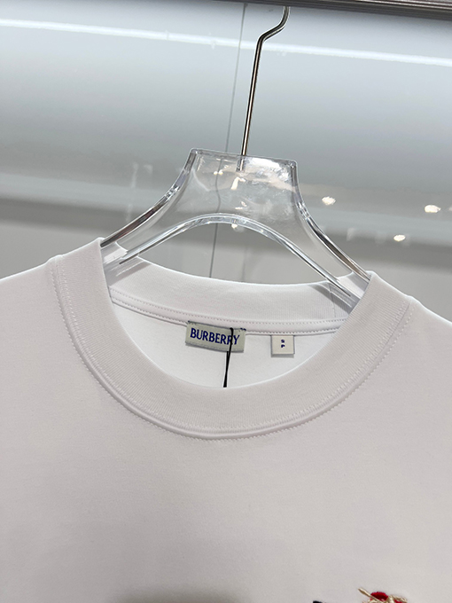 バーバリー BURBERRY クラシックな刺繍りウォーホースロゴクルーネック半袖Tシャツ