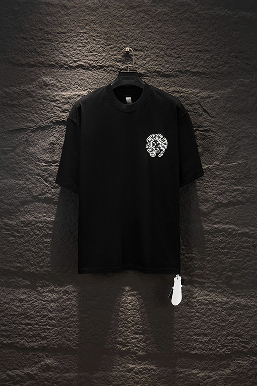 クロムハーツスーパーコピー 重工業カスタムアップリケ中空の刺繍半袖Tシャツ
