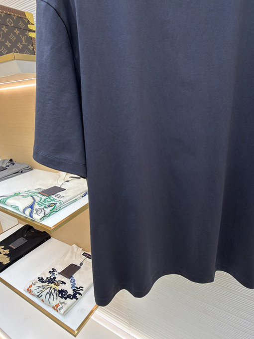ロエベコピー 無地レーザーエッチング柄クルーネック半袖Tシャツ