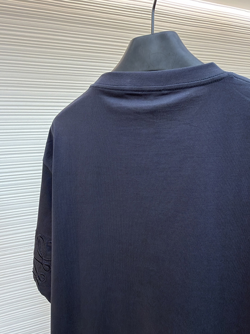 ロエベコピー 無地レーザーエッチング柄クルーネック半袖Tシャツ