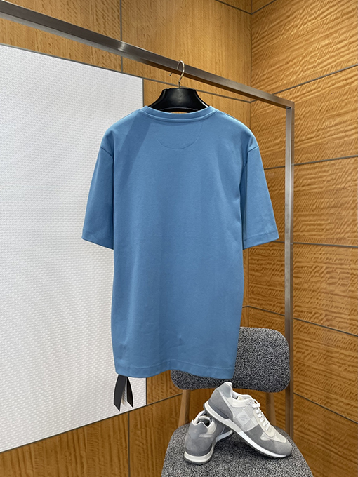 フェンディ メタルロゴ ミニマリスト 半袖Tシャツ