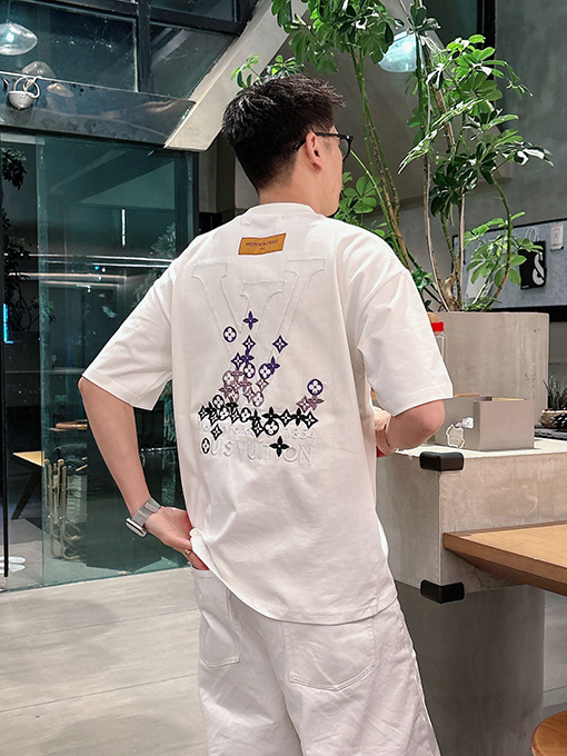 ルイヴィトン カラーブロック刺繍入り LV 半袖Tシャツ