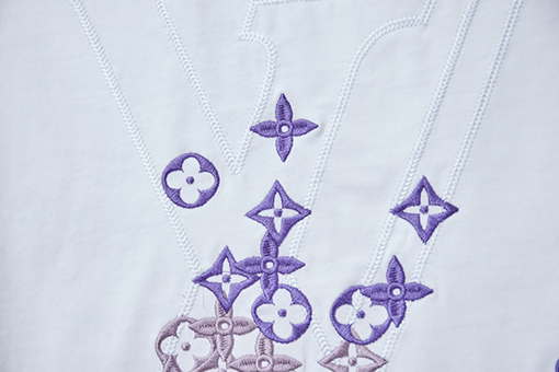 ルイヴィトン カラーブロック刺繍入り LV 半袖Tシャツ