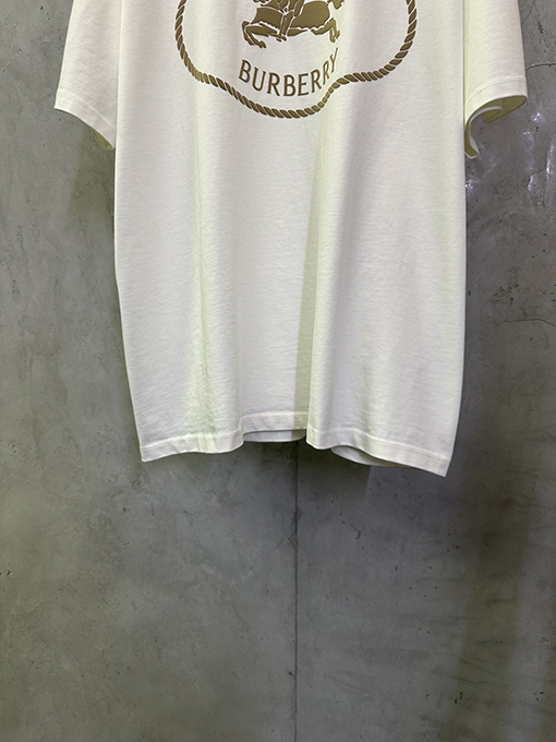 バーバリースーパーコピー ウォーホース ロゴ フォームプリント 半袖Tシャツ