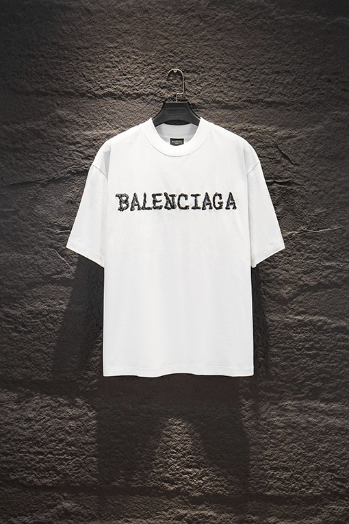 バレンシアガコピー Balenciaga ヘクラシックなヘビーデューティープリントアップリケ刺繍半袖Tシャツ