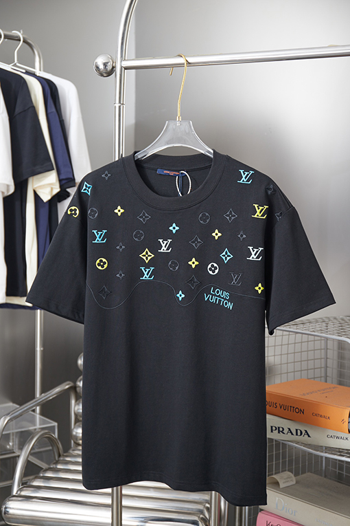 ルイヴィトンコピー カラーブロック刺繍入り LV 半袖Tシャツ