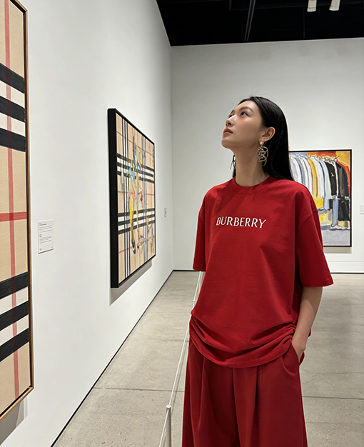 バーバリーコピー ロゴ入り半袖Tシャツ