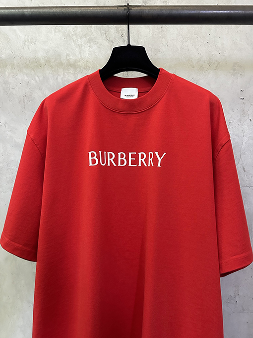 バーバリーコピー ロゴ入り半袖Tシャツ