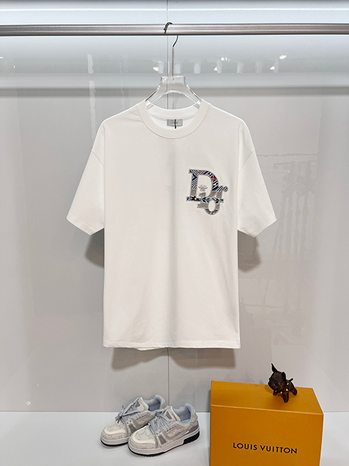 ディオール DIOR フロントとバックにハチのカラーブロック刺繍レターロゴがされた半袖Tシャツ