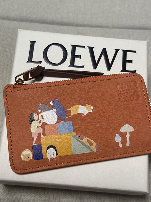 ロエベ 限定カードパック