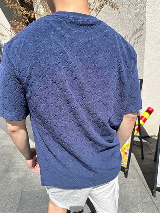 ルイヴィトン クラシックエンボスTシャツ
