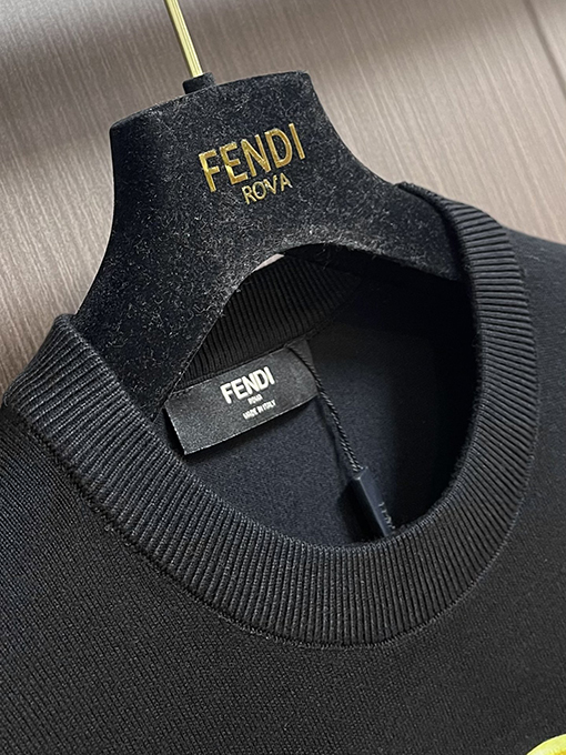 フェンディコピー FENDI 漫画柄のニットクルーネックセーター