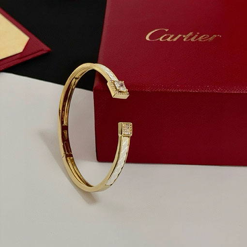 カルティエ レディース高級カスタムダイヤモンド装飾ブレスレット