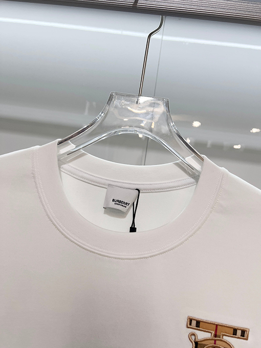 バーバリー BURBERRY クラシックなチェック柄に刺繍ロゴが入った半袖Tシャツ