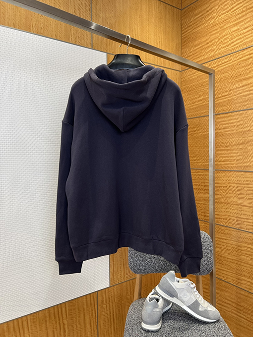 ルイヴィトン ゴールドの刻印入りレザーラベル付きジップアップフード付きスウェットジャケット