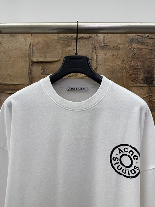 アクネストゥディオズスーパーコピー Acne Studios プリント柄の長袖シャツ