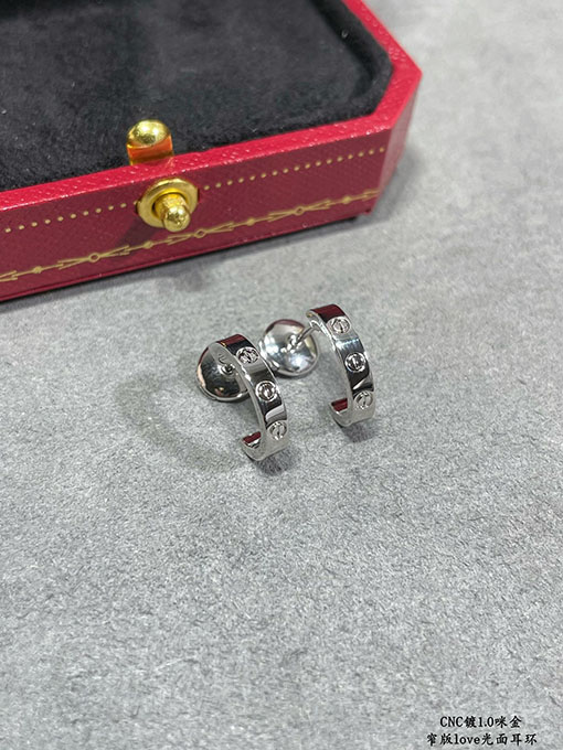 カルティエ CNC 細で滑らかなLOVEピアス