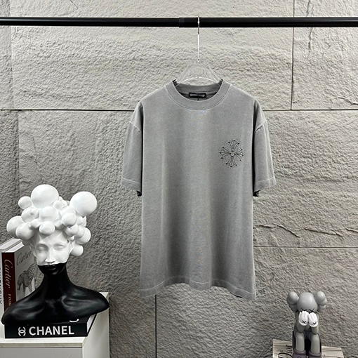 クロムハーツコピー 新モデルスタイルダメージウォッシュヴィンテージ風ラインストーン装飾の半袖Tシャツ