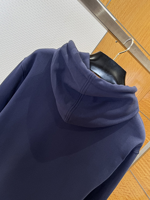 アミ 刺繍りフード付きスウェットシャツ