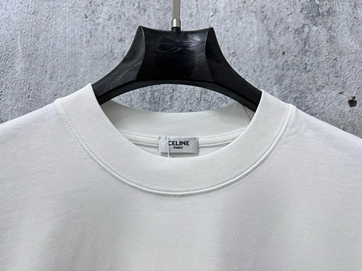 セリーヌスーパーコピー CELINE 文字ロゴプリントの半袖Tシャツ