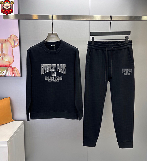ジバンシイ Givenchy 人気のクルーネックのスウェットシャツとパンツのセット