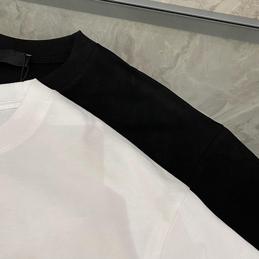 ヴェルサーチスーパーコピー VERSACE 春夏のクラシック半袖Tシャツ