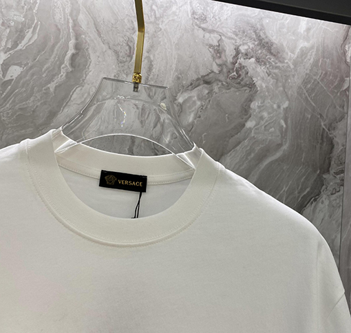 ヴェルサーチスーパーコピー VERSACE 春夏のクラシック半袖Tシャツ