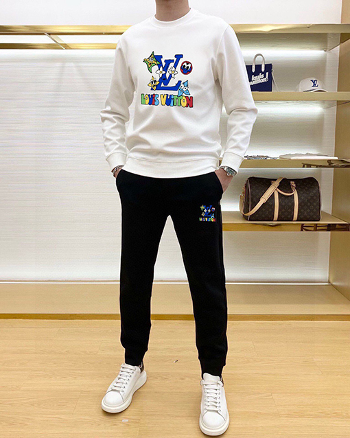 ルイヴィトンスーパーコピー LV 人気のクルーネックのスウェットシャツとパンツのセット