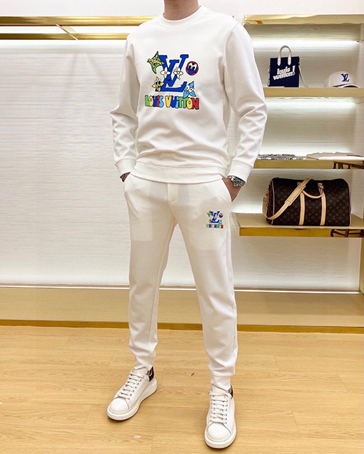 ルイヴィトンスーパーコピー LV 人気のクルーネックのスウェットシャツとパンツのセット