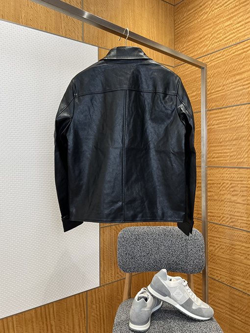 プラダコピー ラペル付きレッドラベルのジッパー付きレザージャケット