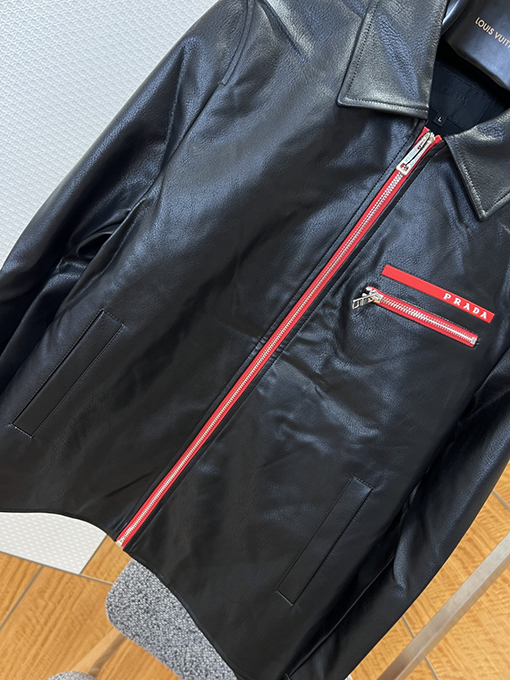 プラダコピー ラペル付きレッドラベルのジッパー付きレザージャケット