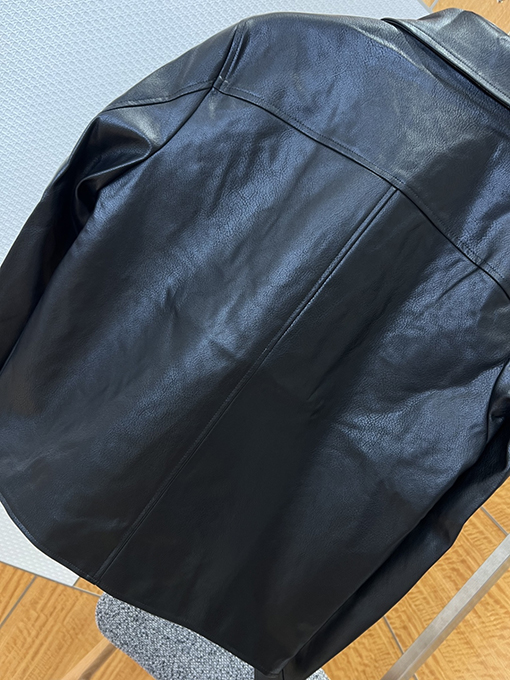 プラダコピー ラペル付きレッドラベルのジッパー付きレザージャケット