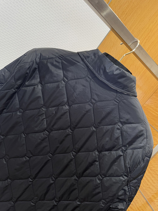 バーバリー 両面リバーシブル襟付きジャケット