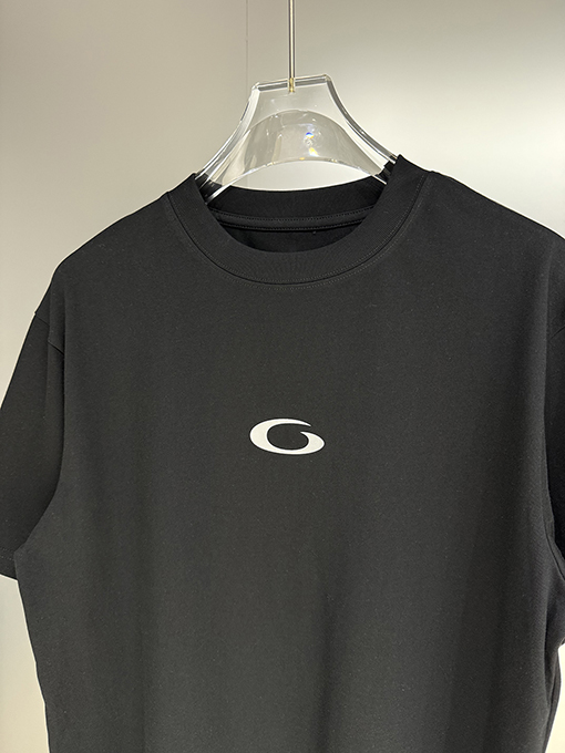 バレンシアガコピー BALENCIAGA 新モデル半袖Tシャツ